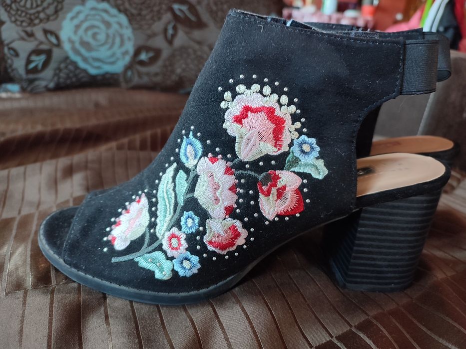 Buty sandały rozm.39 Primark