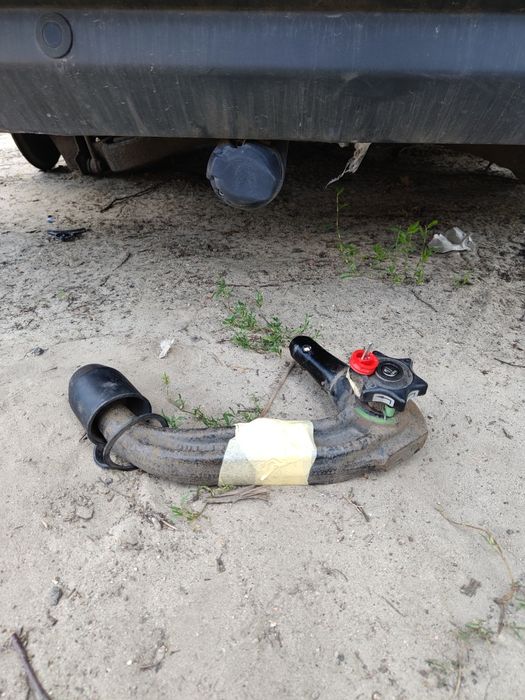Hak holowniczy Ford S-Max orginalny kluczyk