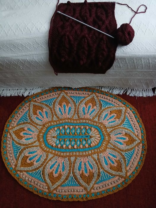 В'язаний килимок