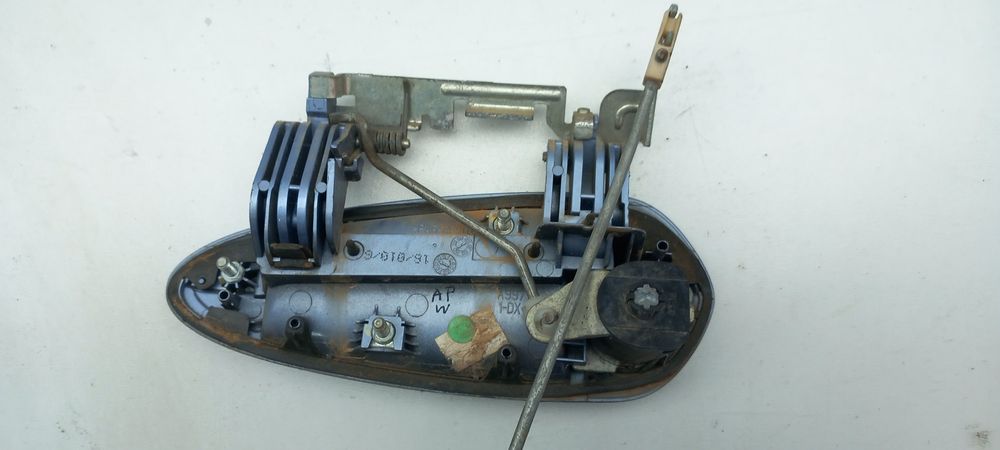 Puxador porta frente esquerda FIAT Grande Punto (199_)