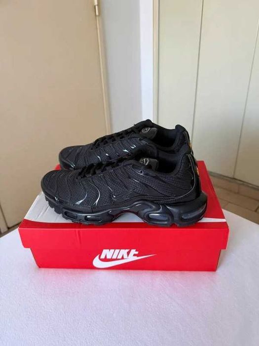 Nike Air Force Max TN Czarny R.36