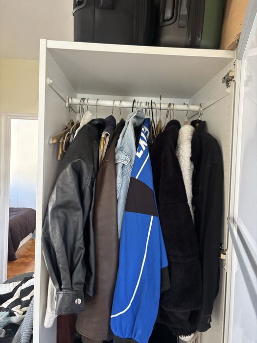 Roupeiro espelhado Platsa Ikea (novo)
