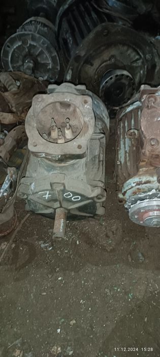 Продам электродвигатель аим 2,2квт 710 обр/мин