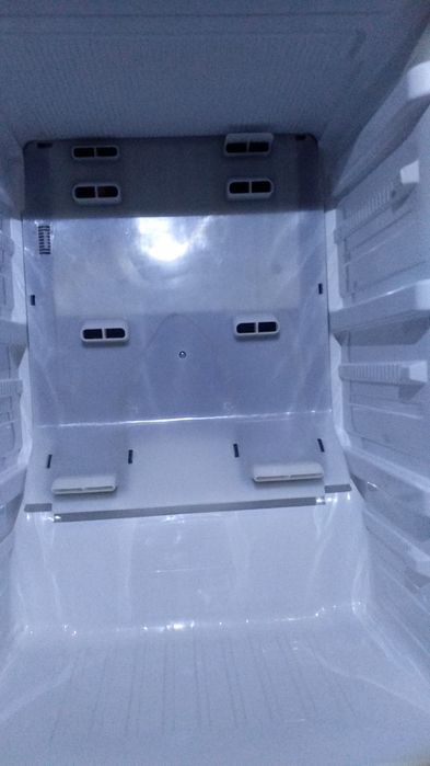 Холодильник Samsung