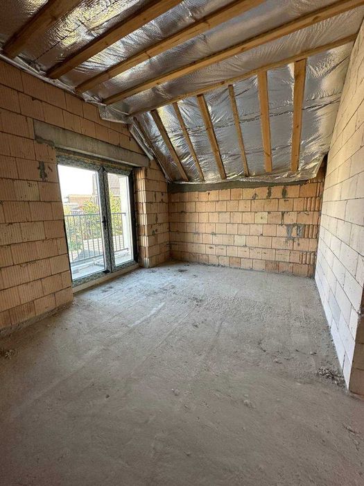 Продаж дуплексу, Заріччя