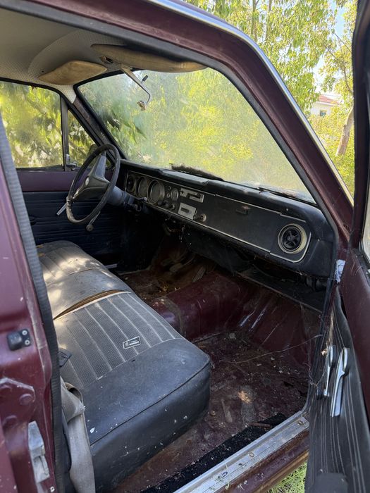 Ford cortina deluxe