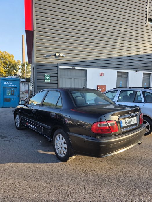 Mitsubishi Carisma 1.3 gasolina — photo 5