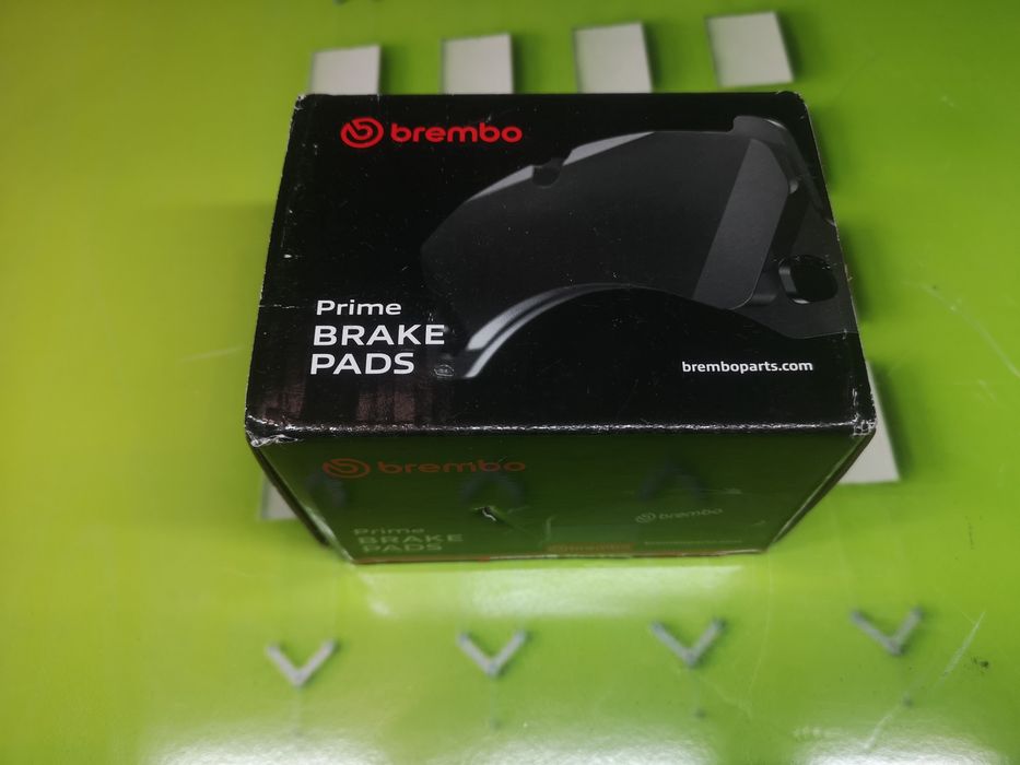 Гальмівні колодки BREMBO P 56 098 задні