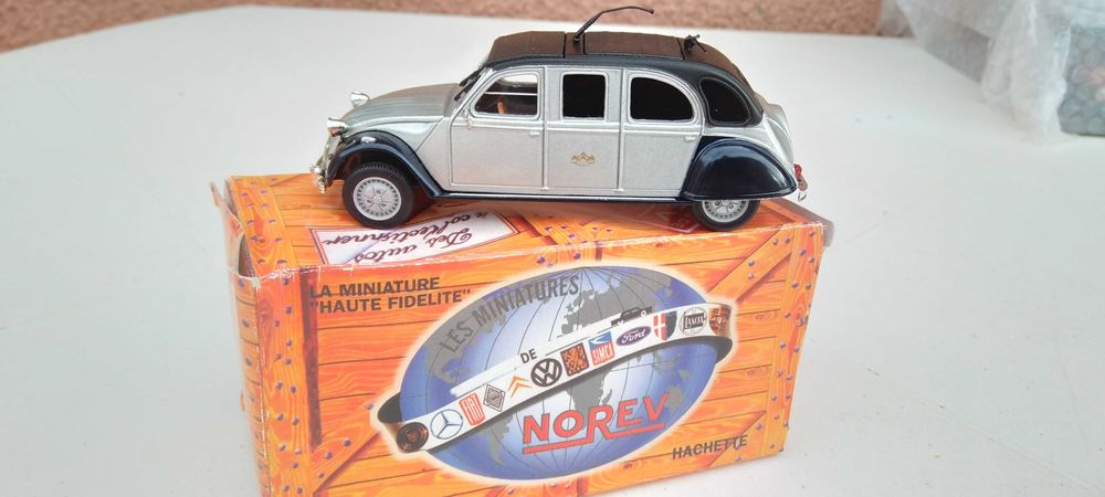 Miniaturas 1/43 : 7 modelos