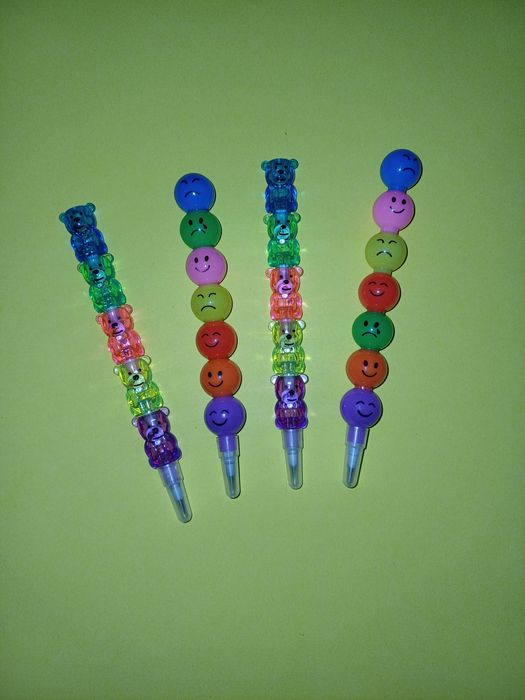 Lapiseiras de pontas, recarregáveis.
Novas.
Cada 3€.