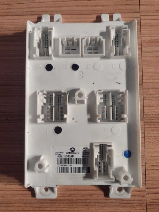 Dodge Journey Freemont 14- moduł sterownik komfortu BCM