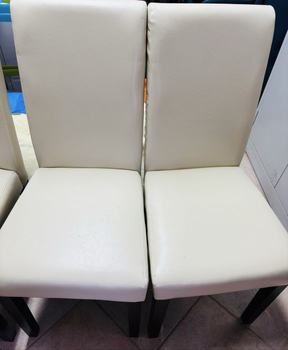 Cadeiras de Sala em Pele