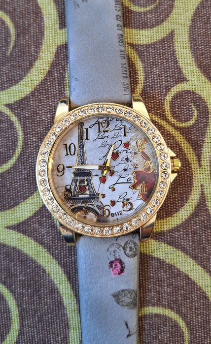Conjunto Relógio Torre Eiffel + Pulseiras