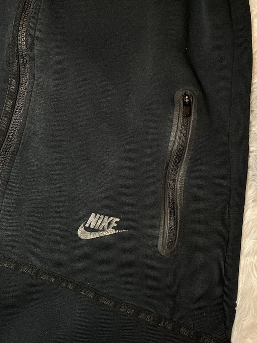 жіночий nike tech fleece