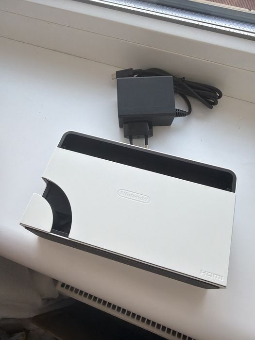 Nintendo switch oled dock set white