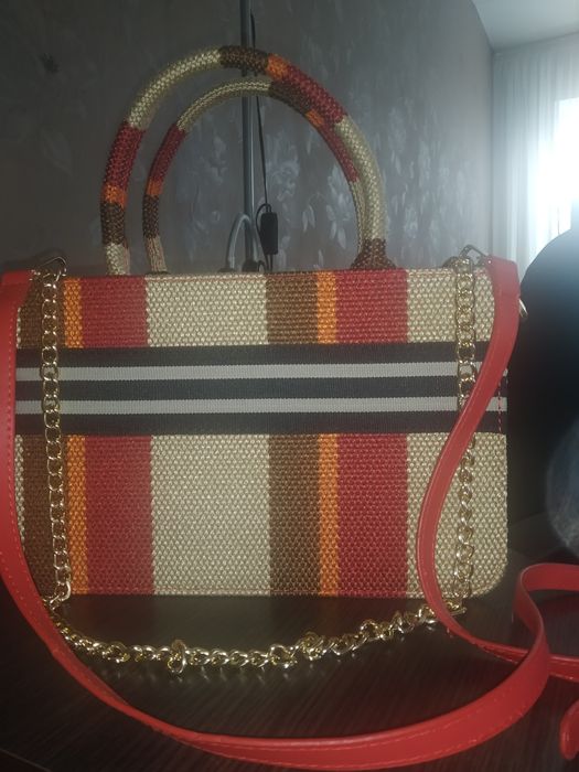 Продам сумку FAMO состояние идеальное