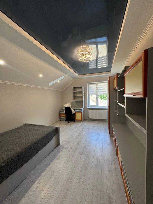 Затишний 2 поверховий будинок з ремонтом с. Нижнів, Тлумацький район