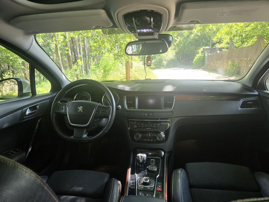 Híbrido / Automático, versão com mais extras, revisado .