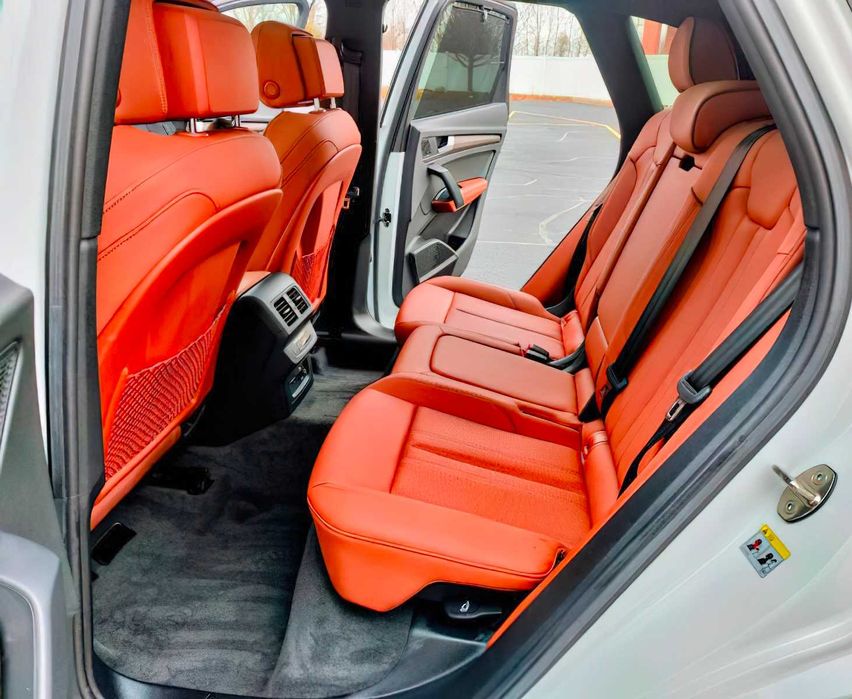 Audi Q5      2021