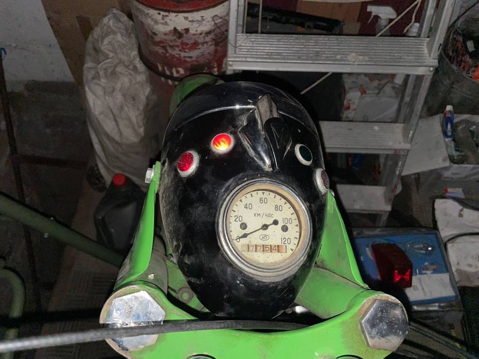 Продаю мотоцикл ИЖ Планета 2