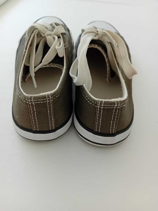 Ténis/Sapatilhas - tamanho 37