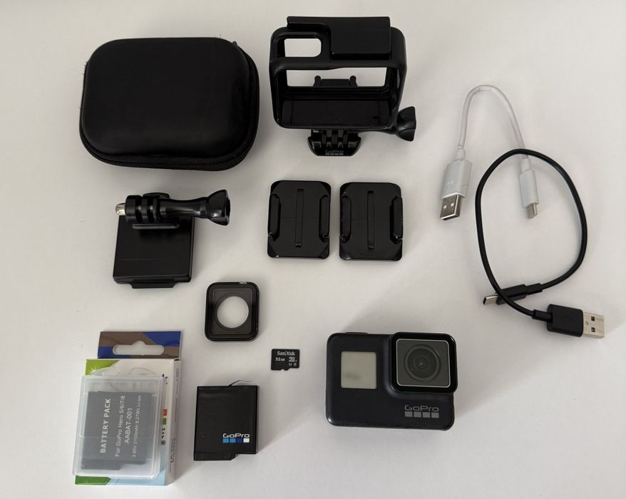 Екшн камера GoPro 7 Black з комплектом надійна та якісна з 4K для блогу та влогу спорту та подорожей