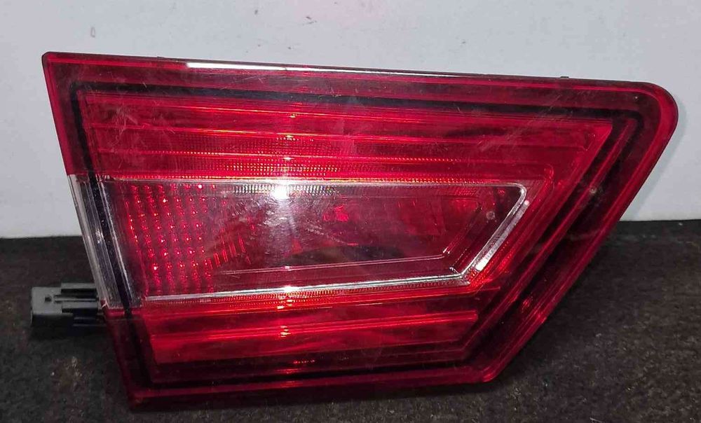 Farolim da Mala Esquerdo - RENAULT CLIO IV