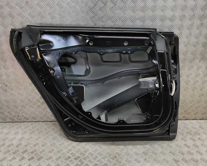 Mercedes-Benz EQS V297 двері