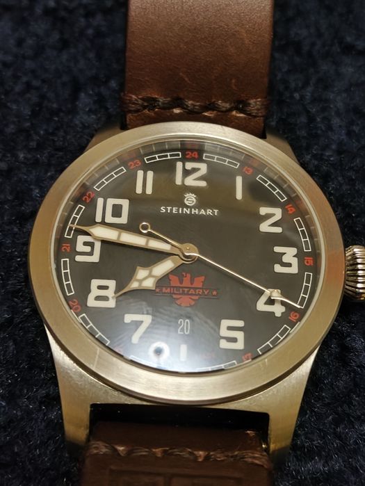 Steinhart militarny 42   ETA 2824