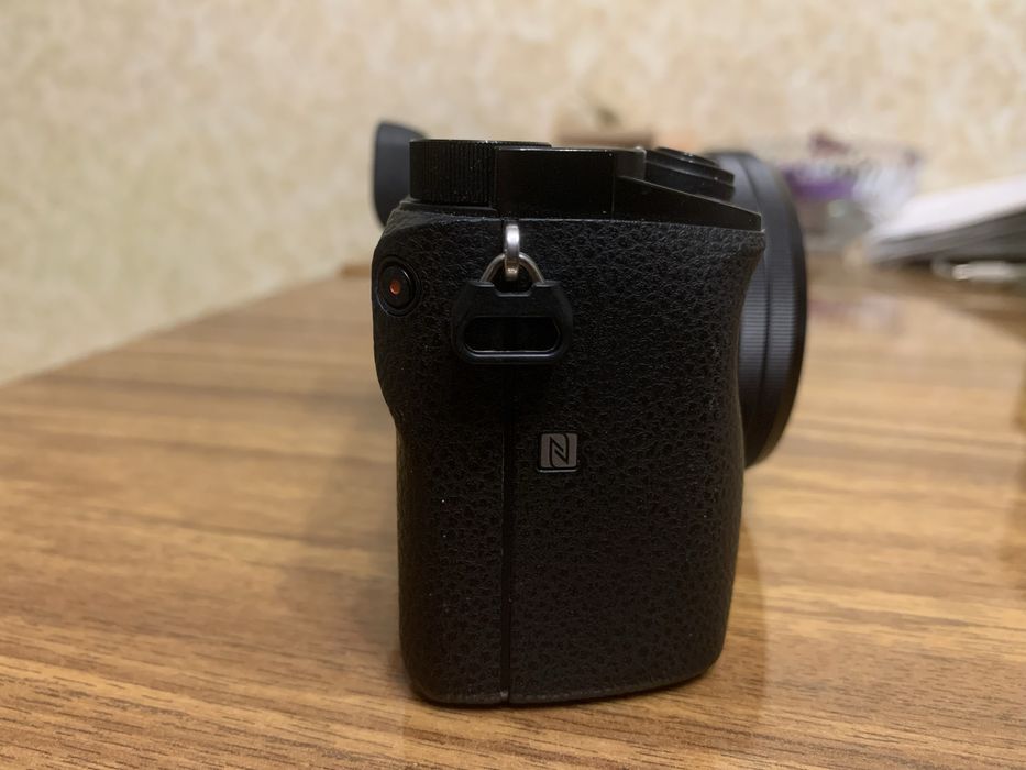 Sony A6000 (body) або + kit 16-50mm