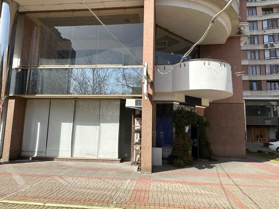 Центр, Жилянська, 59, ЖК Дипломат Холл, перший поверх