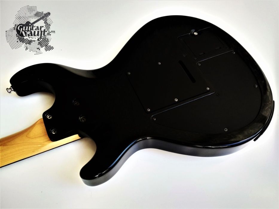 Японський, п'єза! Line 6 Variax® 700 ‘2003 (w/Seymour Duncan pups) +softcase