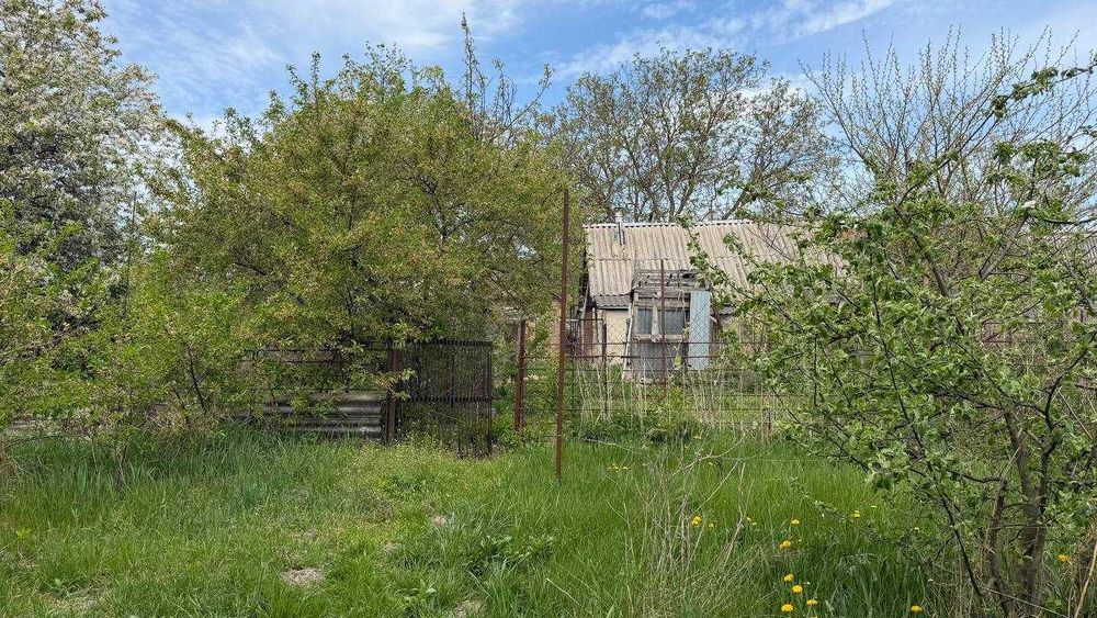 Продаж цегляного будинку 78м². 4 кімнати. 33 сотки. Центр. ID:813