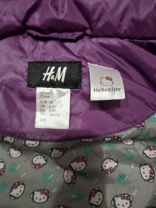 Зимова жилетка H&M Hello Kitty 98 розмір 2-3 роки фіолетова з нашивкою