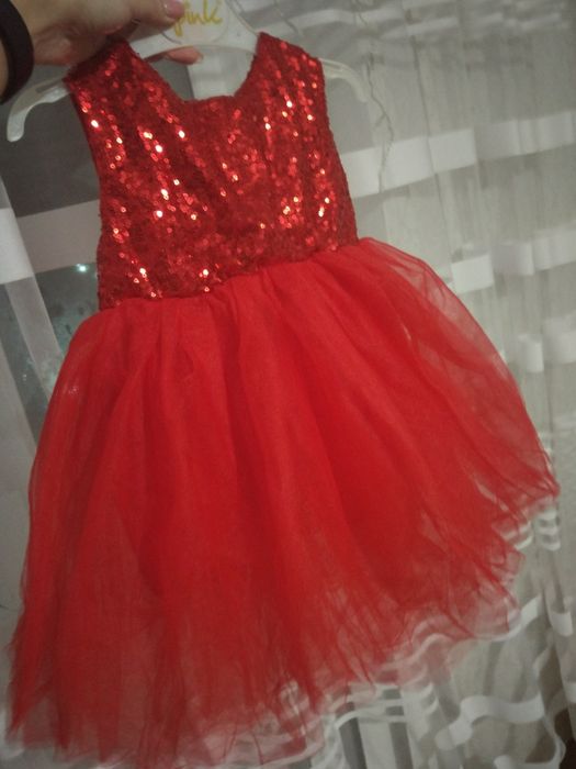 Сукня для дівчинки