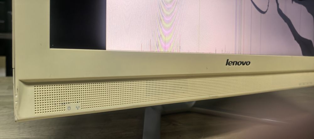 Моноблок Lenovo 10150/i3-4150T/Ram 4gb /HDD no/дефект