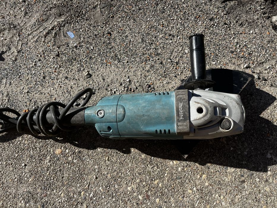 Makita szlifierka GA9020