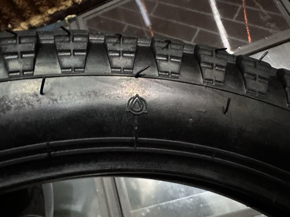 Продам покрышка скат резина на мт урал днепр R19