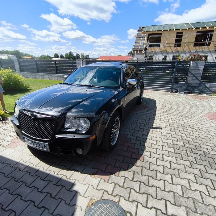 Chrysler 300C uszkodzony silnik