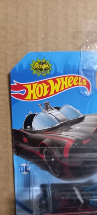 Tv series batmobile hot wheels batman