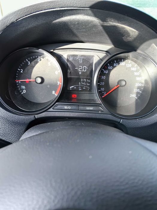 Volkswagen Polo 999 cm3