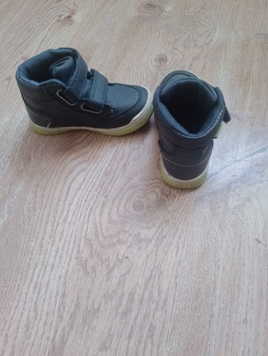 Buty za kostkę na rzep