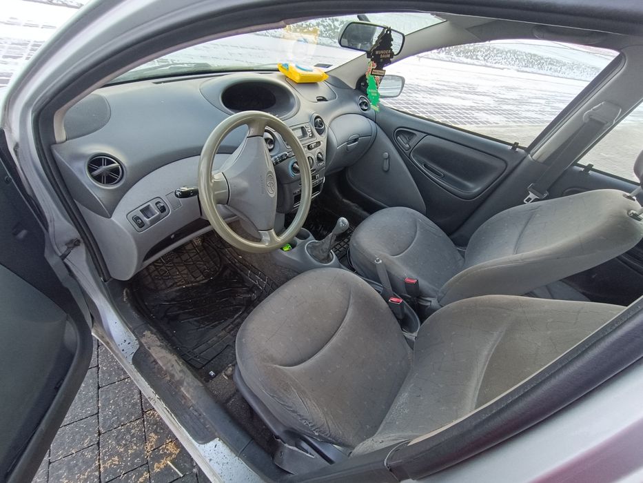 Toyota Yaris 1999