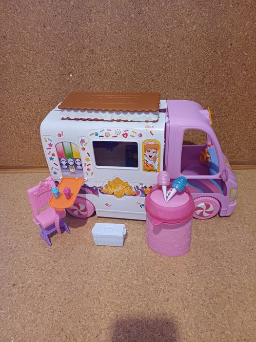 Carrinha de gelados hasbro.