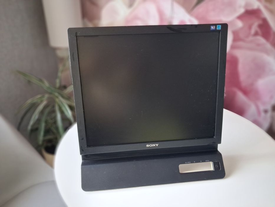 Монитор Sony SDM-E96D