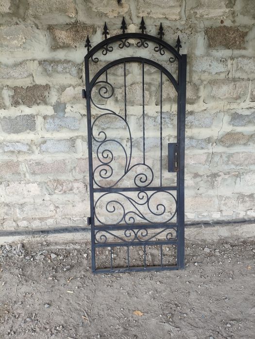 Продам калітку металеву