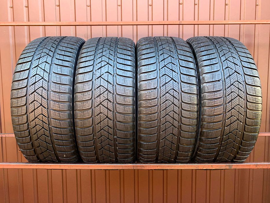 225/45 R17 94H XL Pirelli Winter Sottozero 3 / Зимові шини / 2023