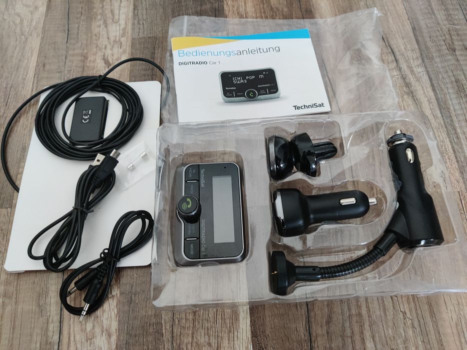 Transmiter TECHNISAT Digitradio Car 1