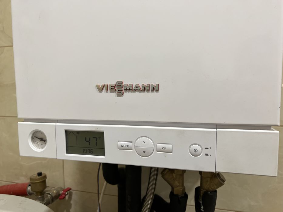 Перетворювач UPS Інвертор «ЧИСТИЙ СИНУС» 700w