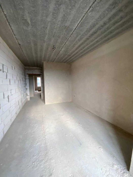 Двостороння 3-кімнатна квартира на ближніх Гречанах